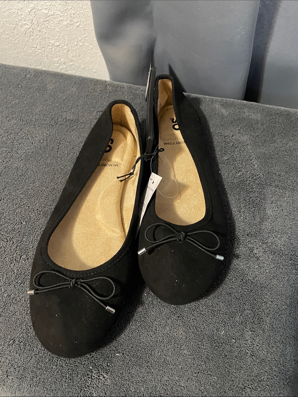 SO Black Ballet Flats with Bow Accent